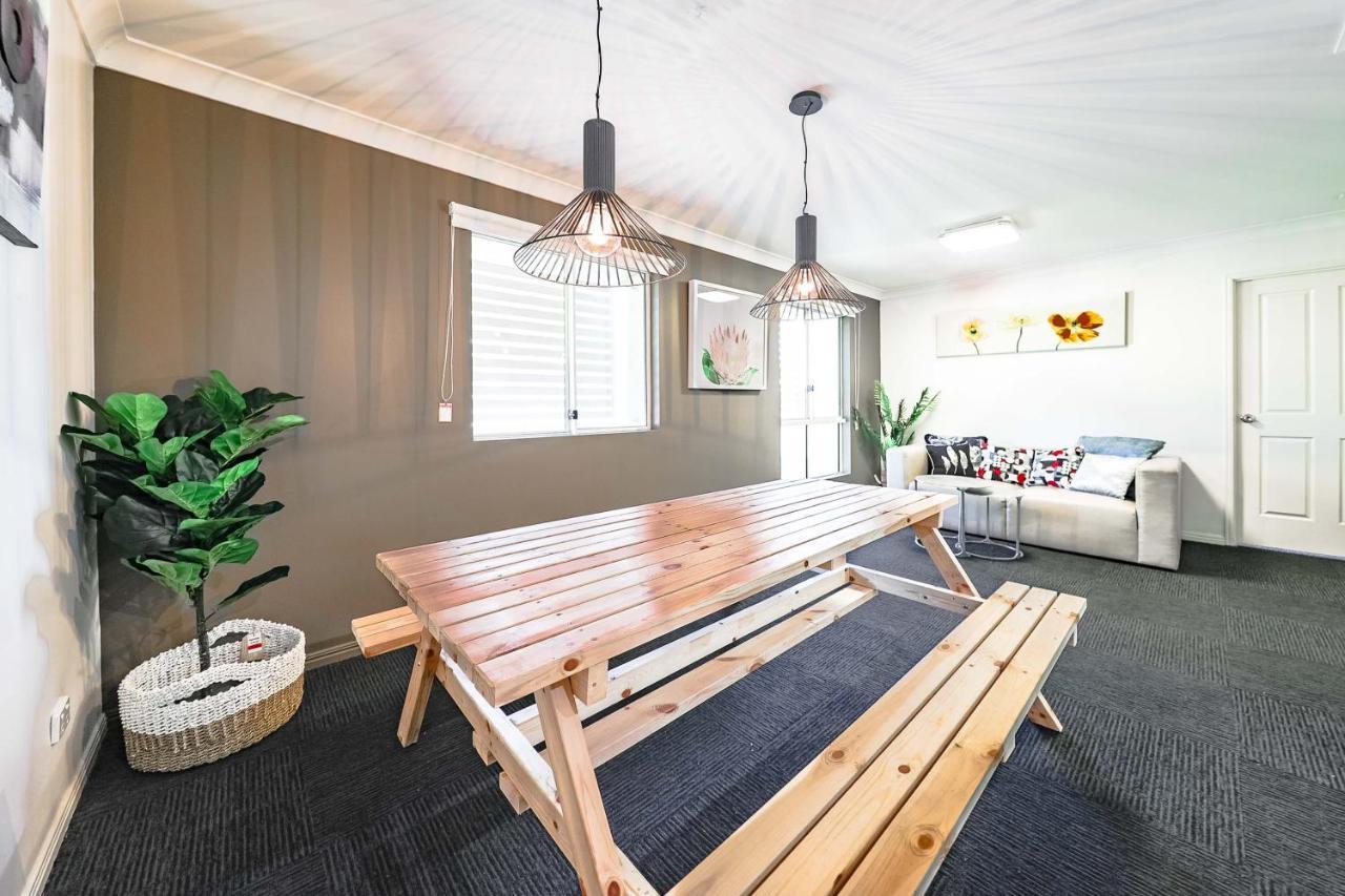 Calamvale Business Or Holiday Like Home Brisbane Exterior foto